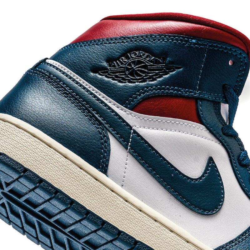 AIR JORDAN 1 MID "FRENCH BLUE"