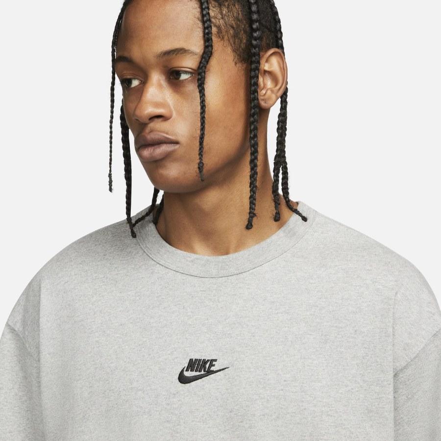 Nike Sportswear Premium Essentials