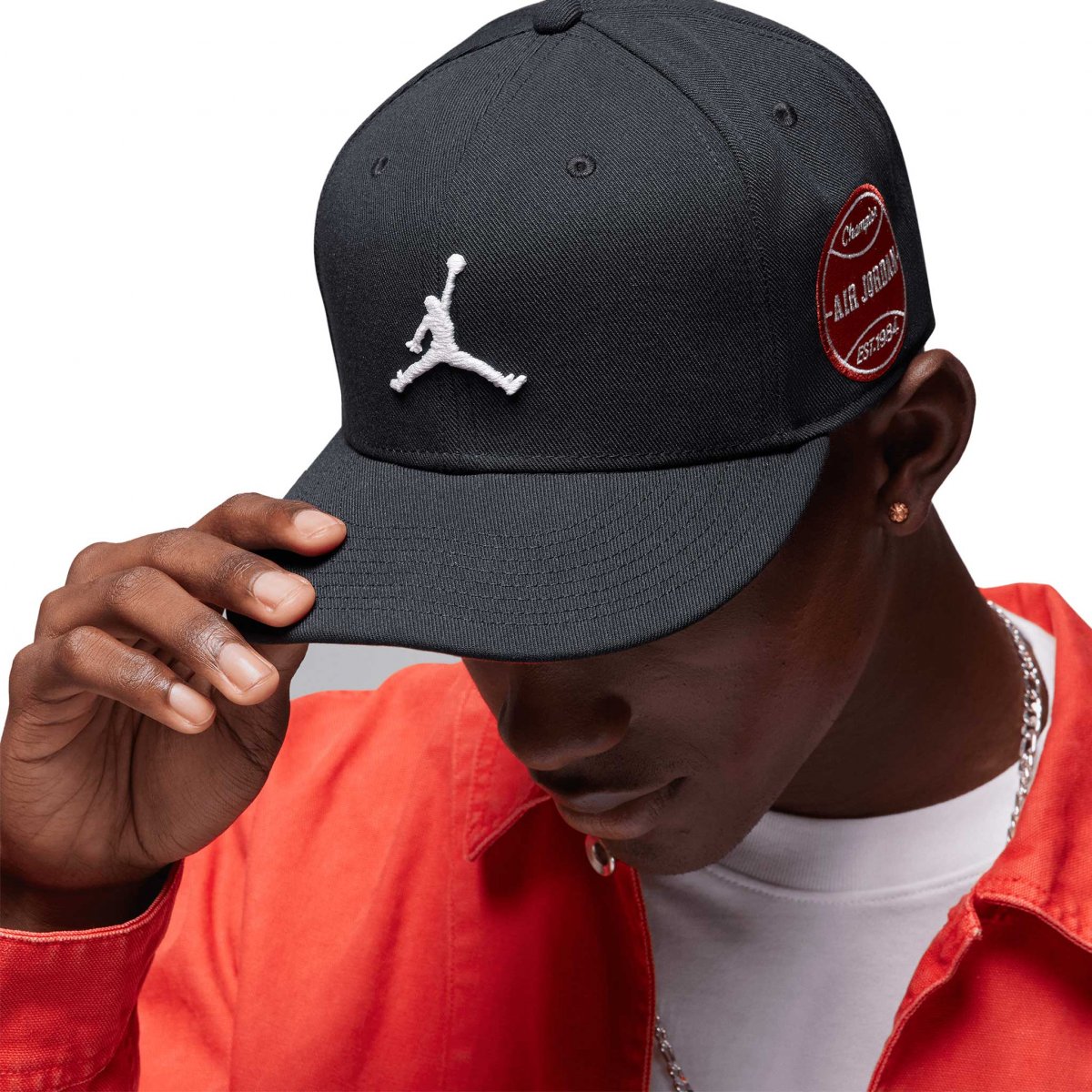 Gorra Jordan Negra Champions