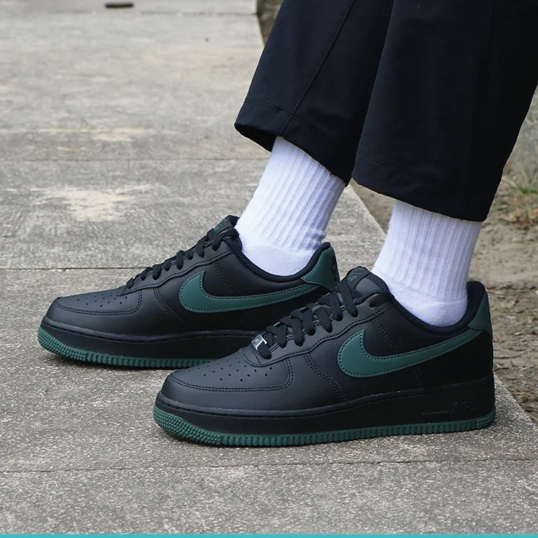 NIKE AIR FORCE 1 LOW  "BLACK/VINTAGE GREEN"