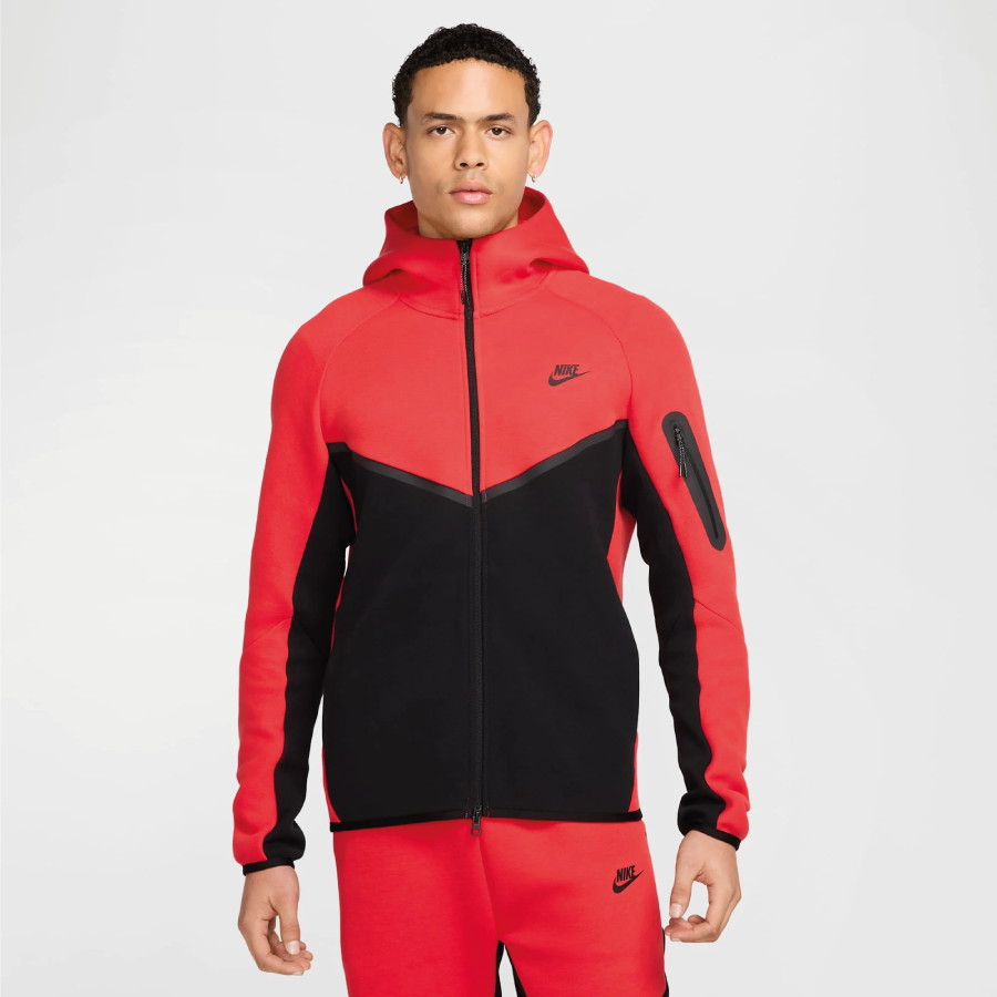 CASACA NIKE TECH CARMESI