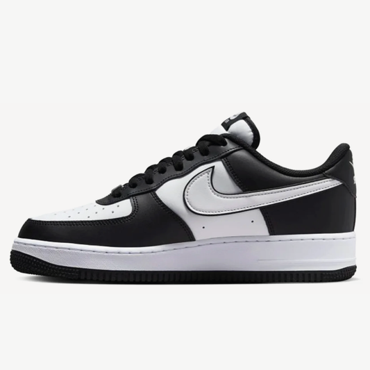 NIKE AIR FORCE 1  PANDA